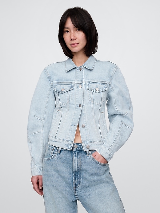 jeansjacke mit ikonischen barrel-Ärmeln