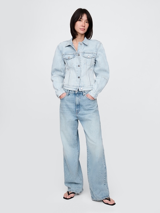 jeansjacke mit ikonischen barrel-Ärmeln