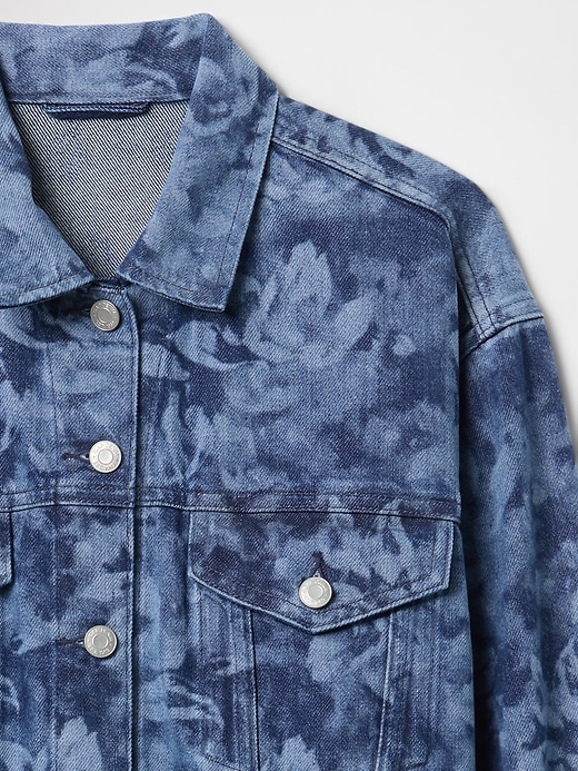 kurze jeansjacke mit blumenmuster