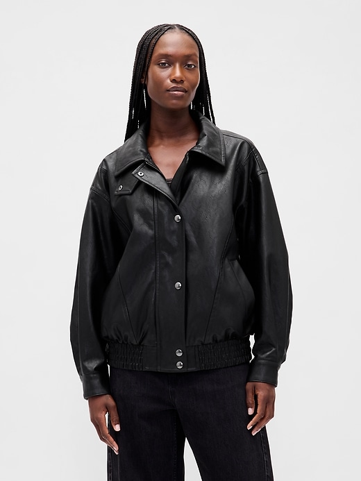 oversized-jacke aus veganem leder