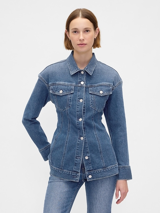 figurbetonte lange jeansjacke
