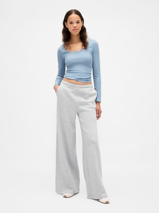 mini-ripp-pyjamaoberteil mit spitzenbesatz