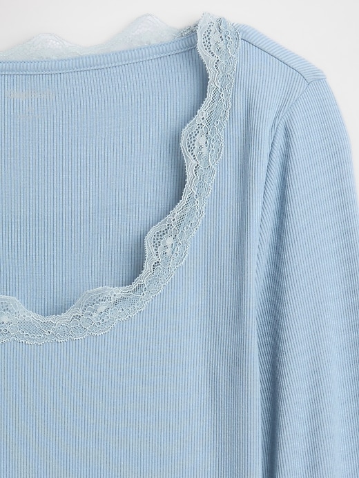 mini-ripp-pyjamaoberteil mit spitzenbesatz
