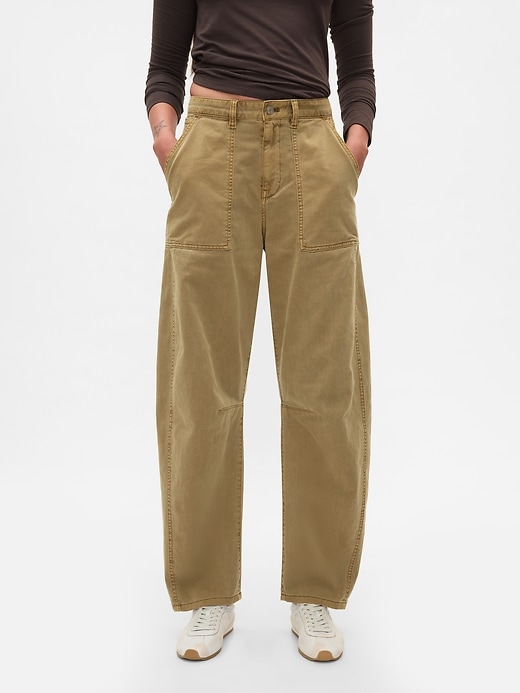 twill-hosen mit mittelhohem bund