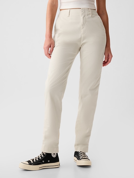 khakis für die innenstadt mittlere größe