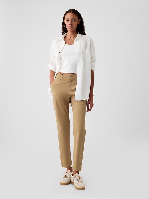 khakis für die innenstadt mittlere größe