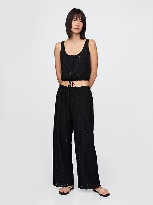hose mit mittelhohem bund lochstickerei weitem bein