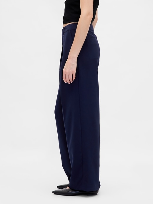 365 hüfthose mit bundfalten und weitem bein