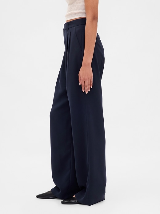 365 hochgeschnittene faltenhose