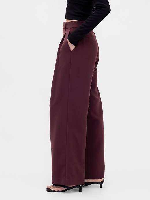 365 hochgeschnittene faltenhose