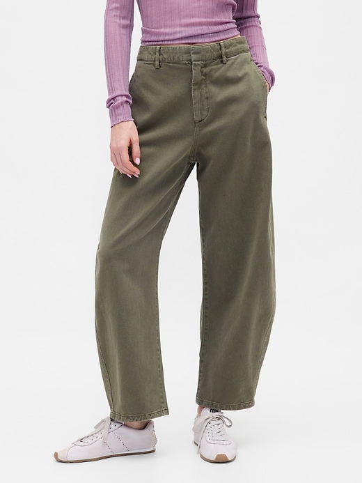 twill-hosen mit mittelhohem bund