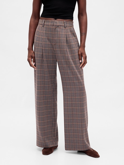 365 high rise hose aus gebürstetem twill mit falten