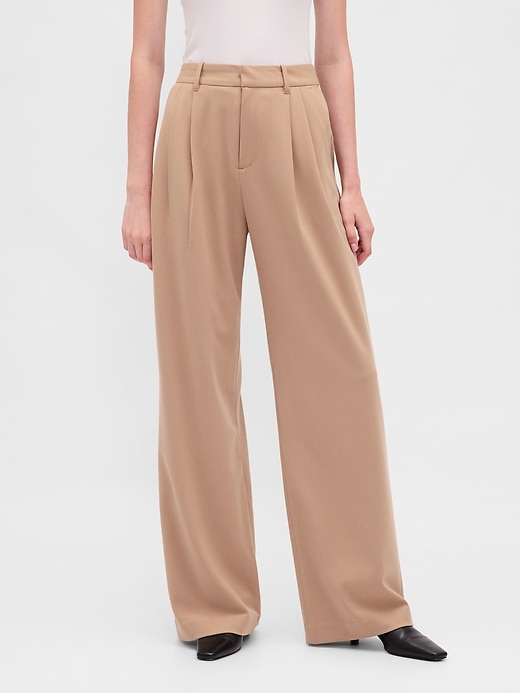 365 high rise hose aus gebürstetem twill mit falten
