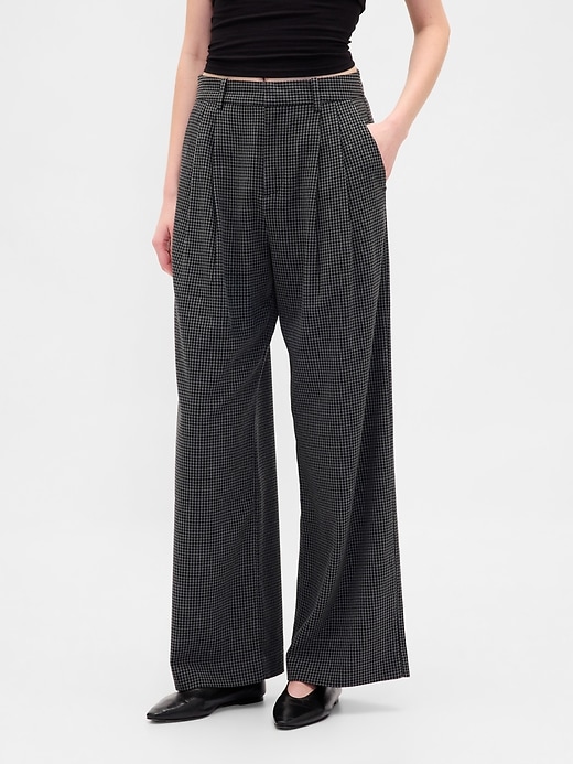 365 high rise hose aus gebürstetem twill mit falten