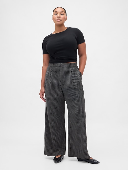 365 high rise hose aus gebürstetem twill mit falten