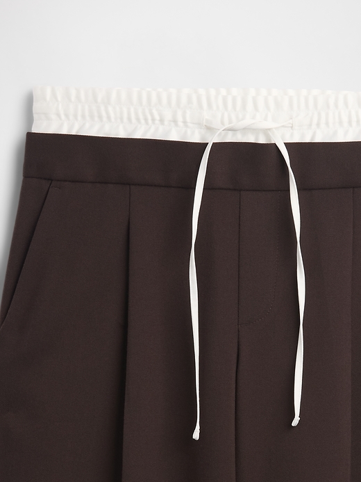 hose mit mittelhohem bund und doppeltem taillenbund