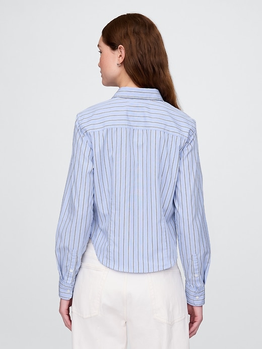 figurbetontes crop-shirt aus bio-baumwolle