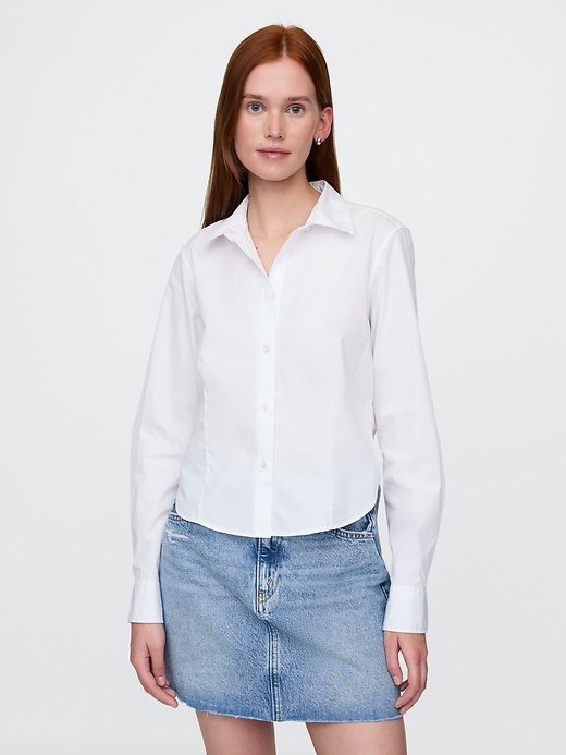 figurbetontes crop-shirt aus bio-baumwolle