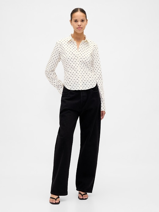 figurbetontes crop-shirt aus bio-baumwolle