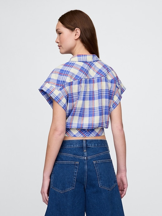 crop-top aus leinenmischgewebe mit bindeband vorne