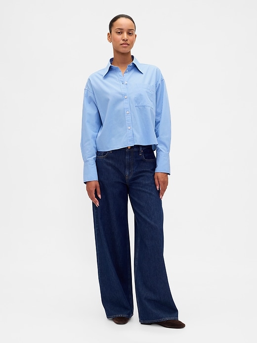 crop-shirt aus bio-baumwolle mit geradem saum