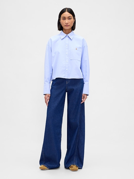crop-shirt aus bio-baumwolle mit geradem saum