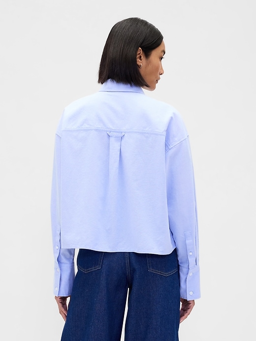 crop-shirt aus bio-baumwolle mit geradem saum