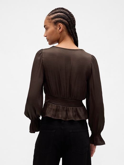 Ösen-v-ausschnitt-peplum-top