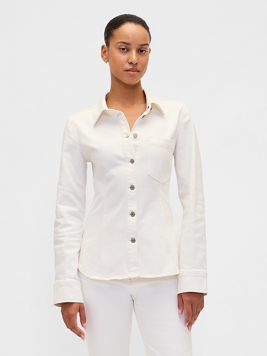 jeanshemd mit gürtel