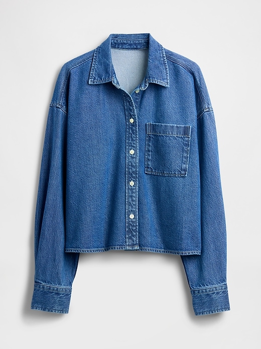 ultraweiches übergroßes crop-shirt aus geradem denim mit geradem saum
