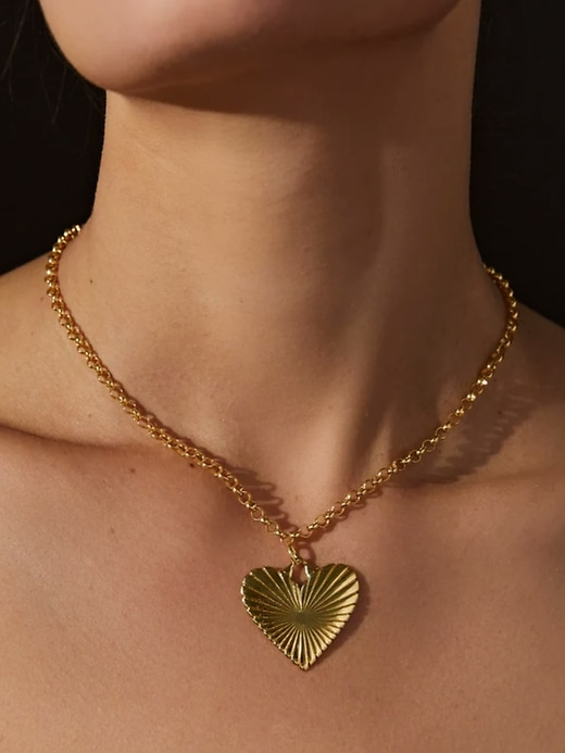 hart gerippte herz-aus-gold-halskette
