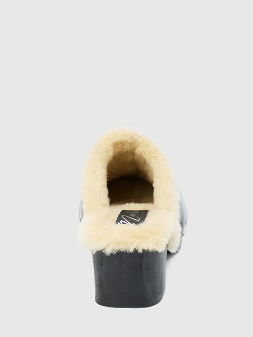 mayfair clog