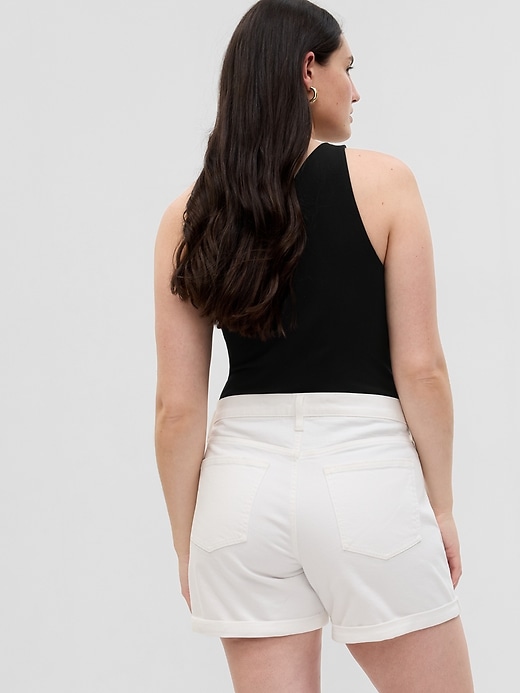 5 mid rise girlfriend shorts