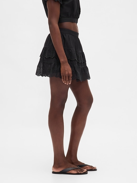 mini-skort mit Ösenrüschen