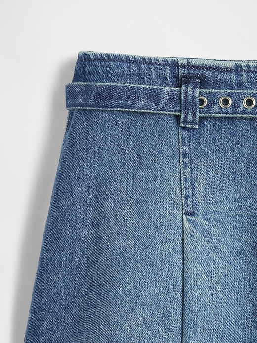 jeans-minirock mit gürtel
