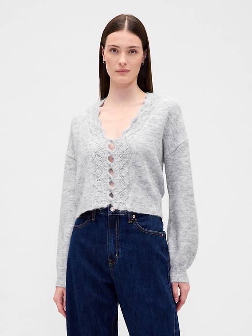 flauschiger punktierter gewellter crop-cardigan