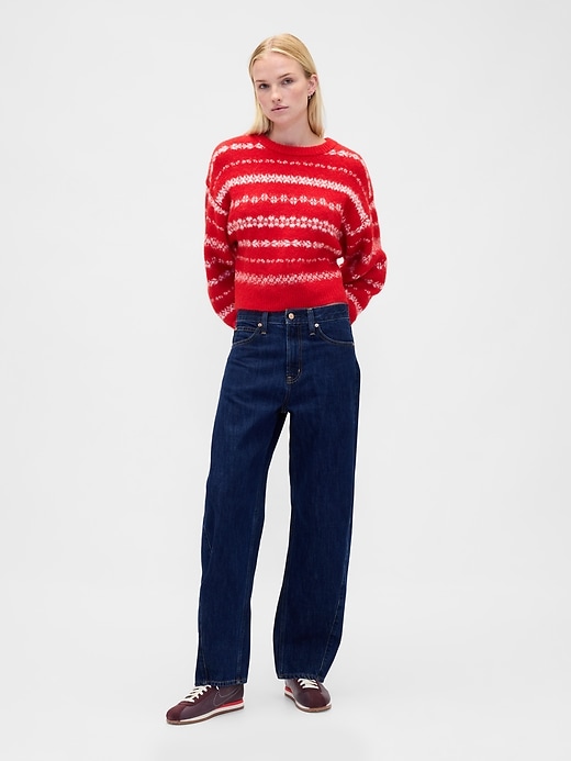 flauschiger oversize-pullover mit rundhalsausschnitt