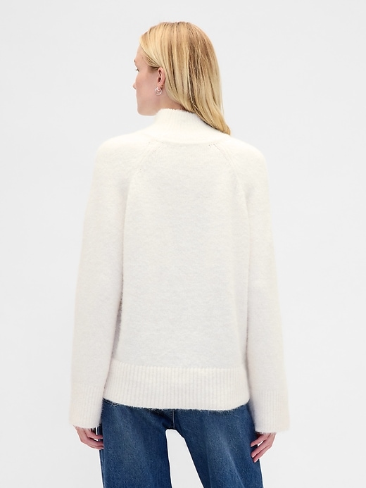 flauschiger oversize-rollkragenpullover