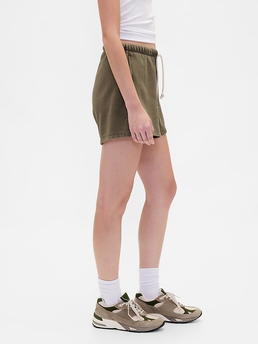 3 schwere french-terry-sweatshorts