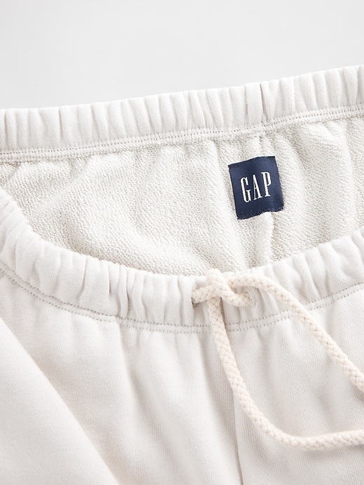 3 schwere french-terry-sweatshorts