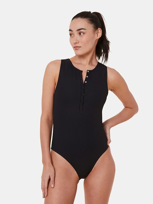 andie malibu rippen-einteiler im klassischen stil