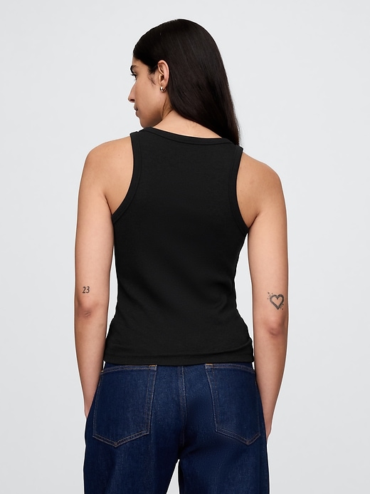 modernes geripptes neckholder-tanktop