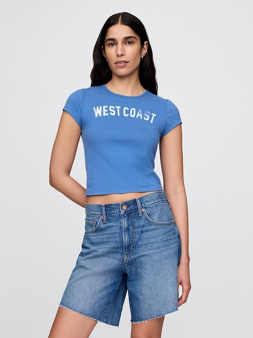 crop-t-shirt mit grafikprint