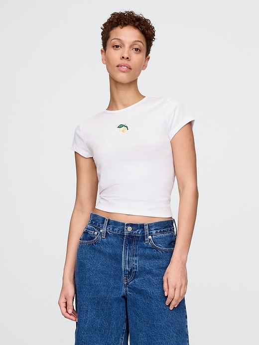 crop-t-shirt mit grafikprint
