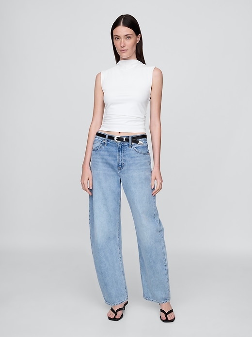 modernes gerafftes crop-top mit stehkragen
