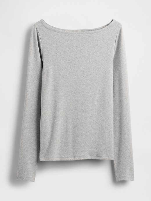 modernes t-shirt mit bootsausschnitt
