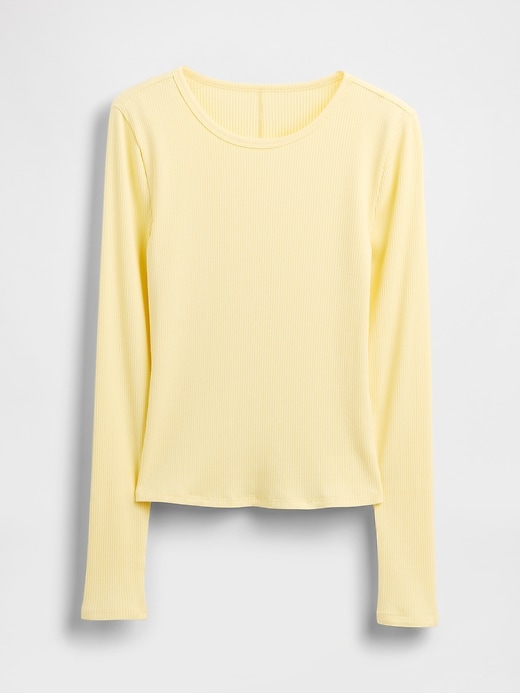 modernes kompaktes rippstrick-crop-t-shirt
