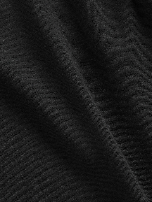 modernes crop-t-shirt