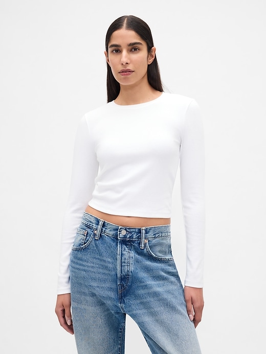 modernes crop-t-shirt
