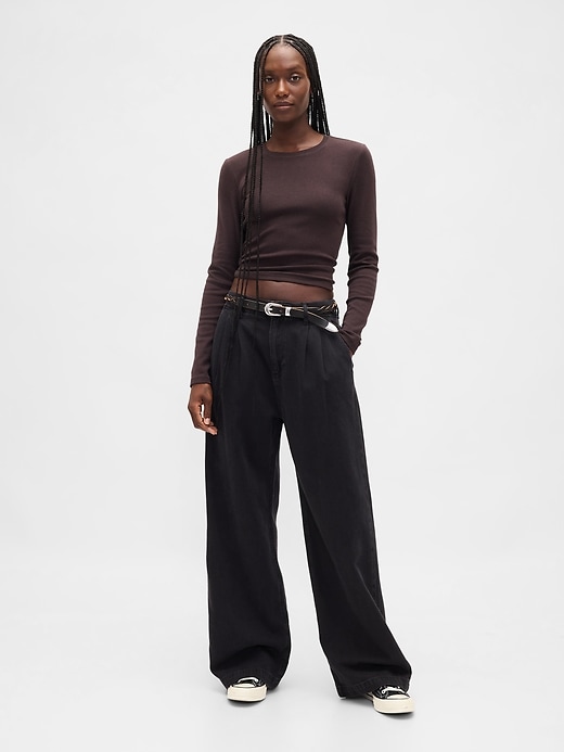 modernes crop-t-shirt
